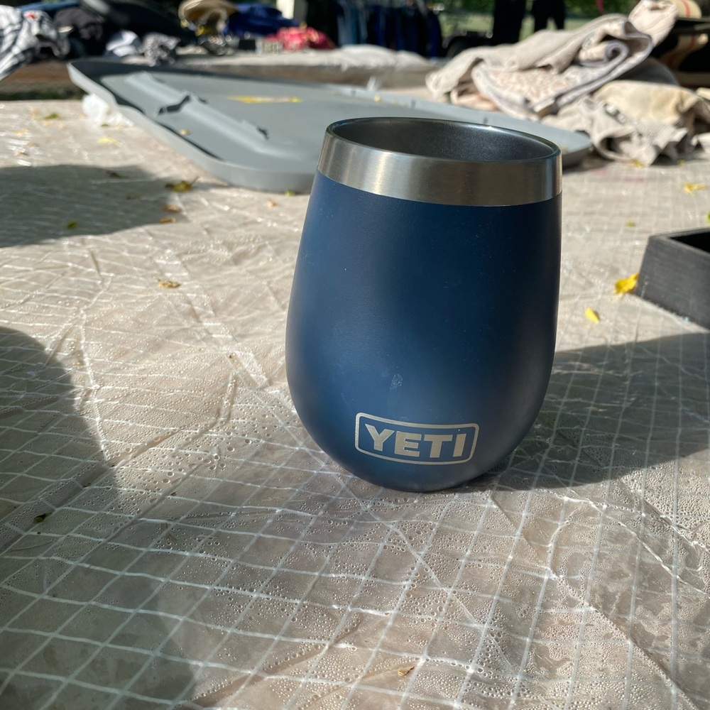 YETI Navy Stainless Steel Wine Tumbler